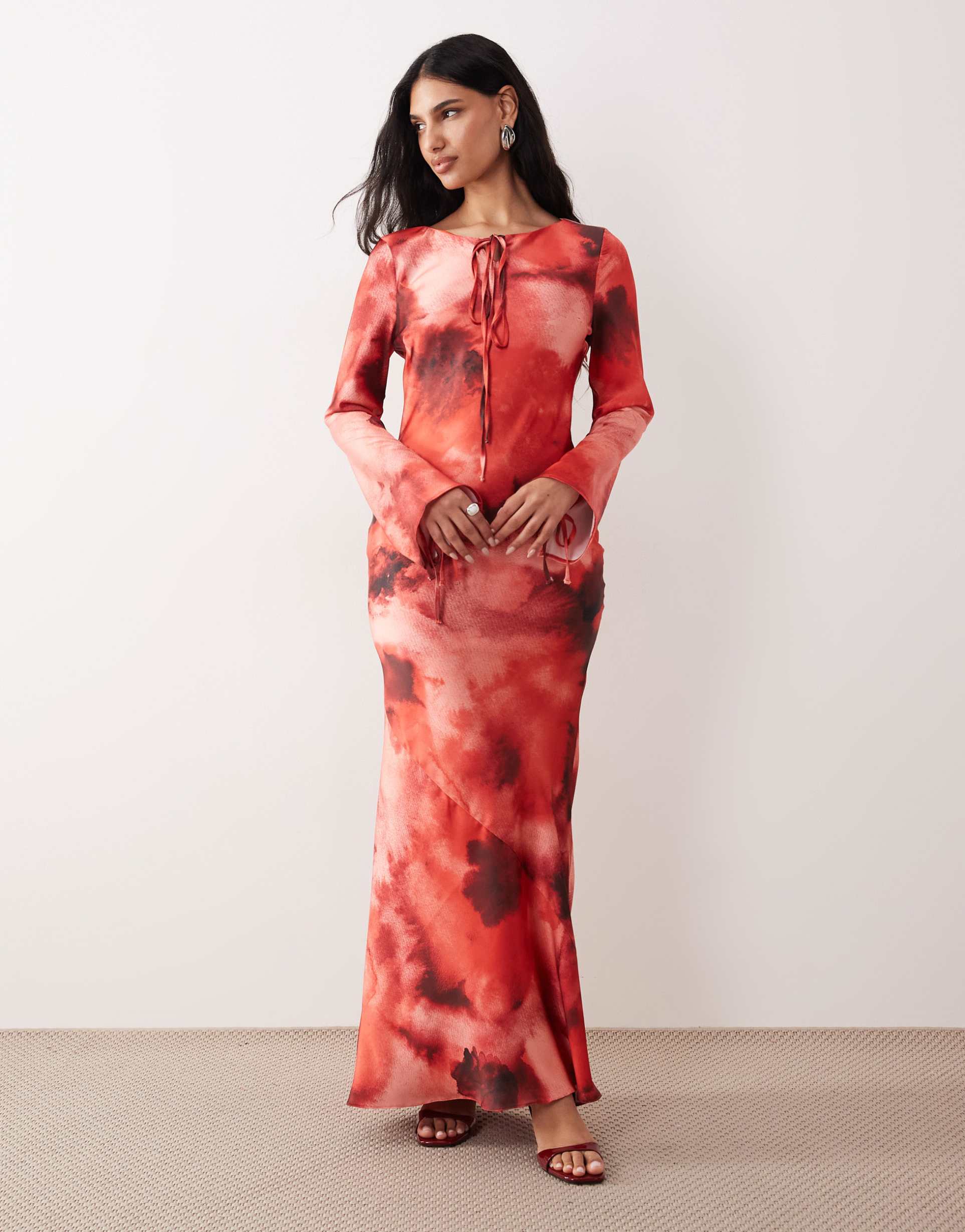 daska satin tie detail maxi dress in blurred red print