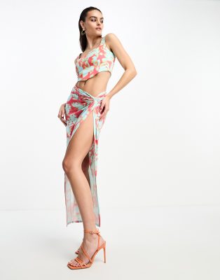 Day 6 exclusive twist detail thigh split maxi skirt co-ord in blurred orange and blue floral - ASOS Price Checker