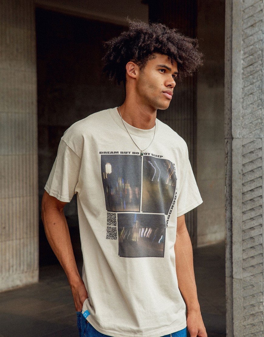 DBDNS short sleeve t-shirt in sand with ghost town print-Neutral