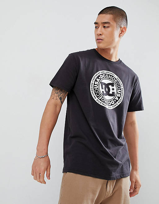 DC Shoes T-Shirt with Chest Logo Print in Black | ASOS