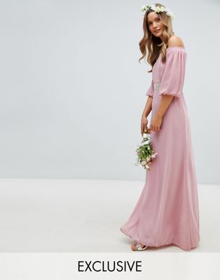фото Декорированное платье макси с открытыми плечами и эффектными рукавами tfnc-розовый