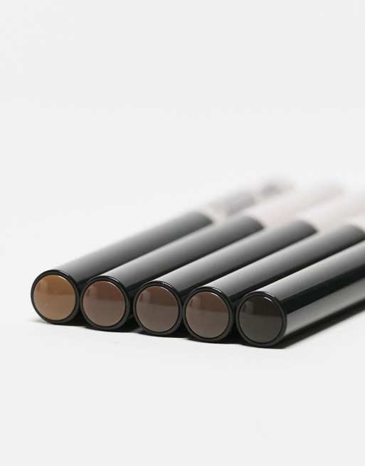 Delineador y sérum nutritivo para cejas 2 en 1 Ultra Brow de Barry M, 3 de 4