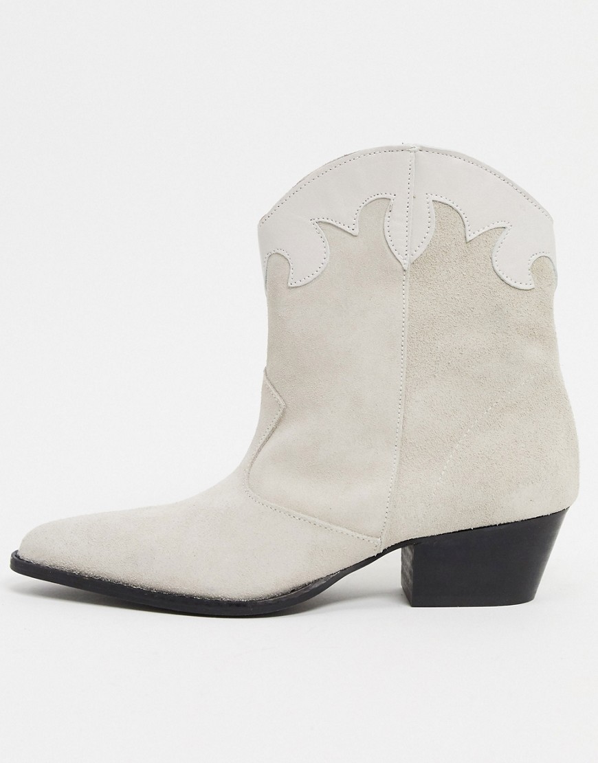 Depp Leather Contrast Boots In White