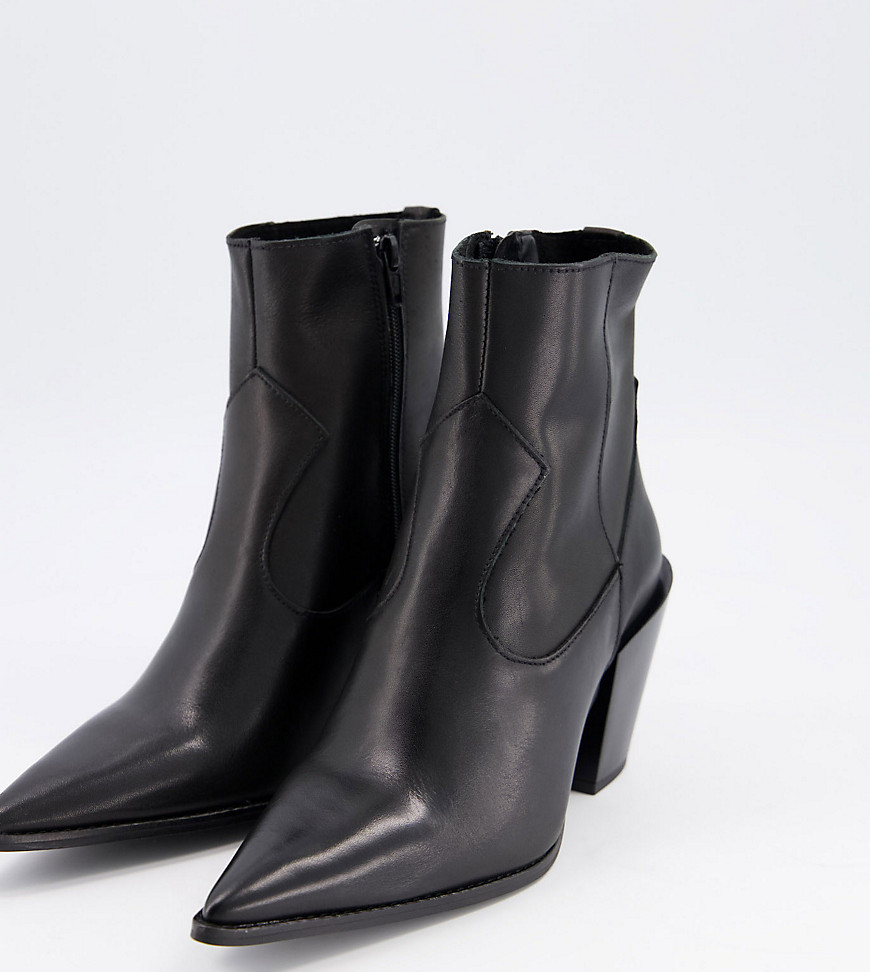Depp wide fit pointed western boots in black leather