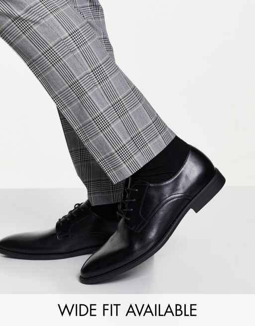 Derbysko i sort imiteret læder fra ASOS DESIGN
