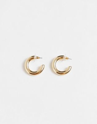 DesignB tube hoop earrings in gold tone