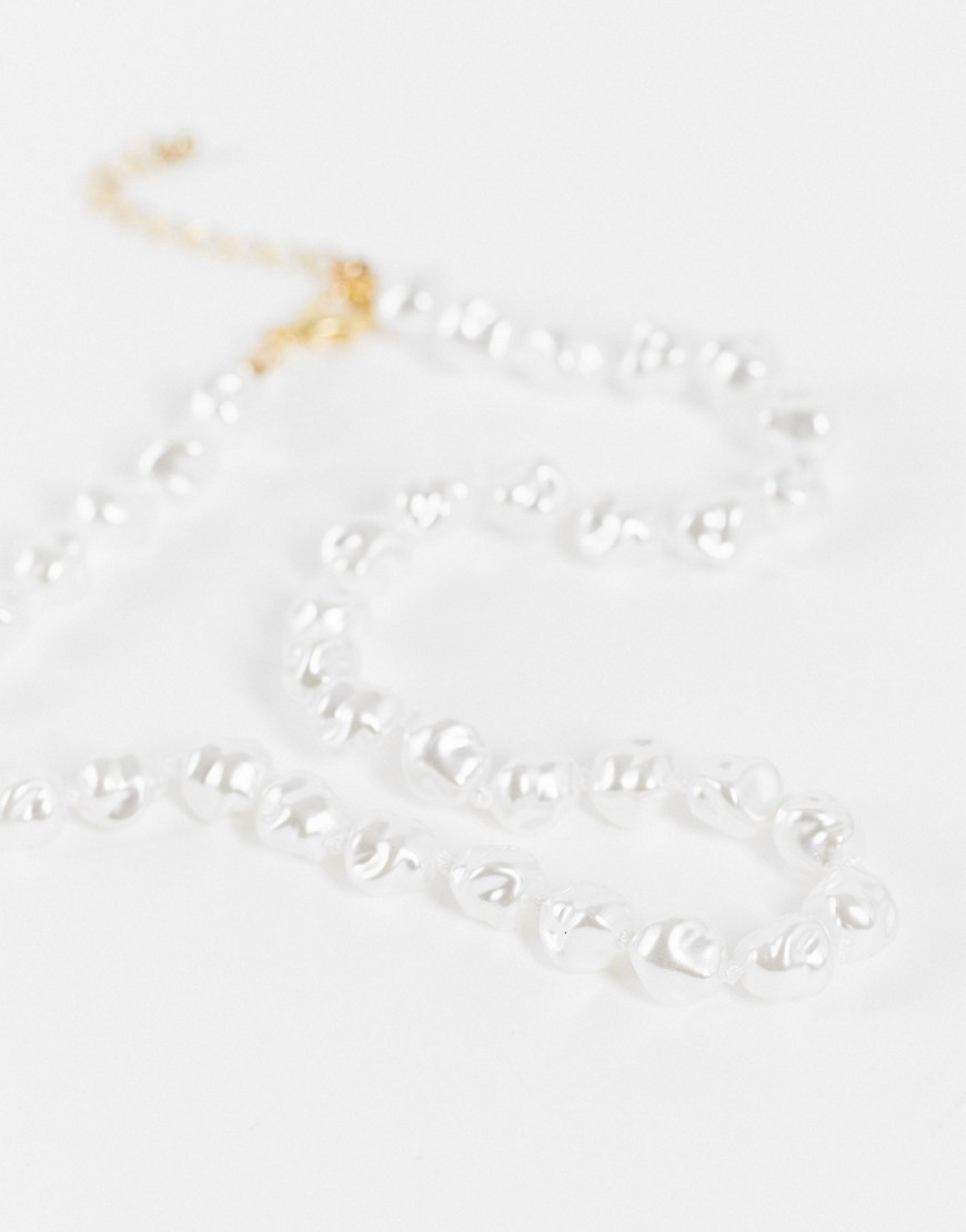 DesignB glass faux pearl necklace in cream-White
