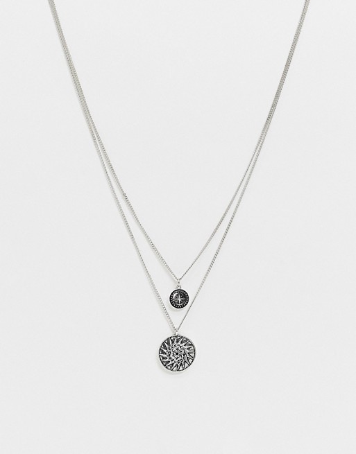 DesignB layered neckchains in silver with engraved disc pendants
