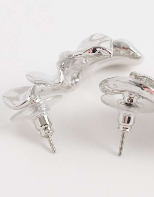 DesignB London 3D flower stud earrings in silver, 4 of 4