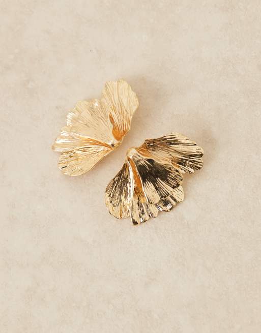 DesignB London abstract flower petal earrings in gold, 2 of 3