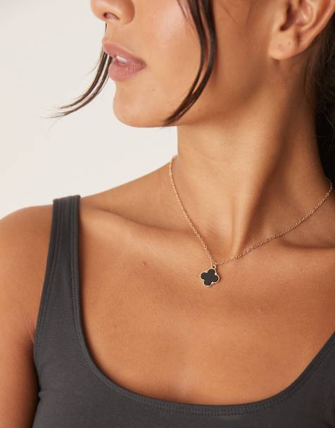 DesignB London black stone clover pendant necklace in gold - view 1