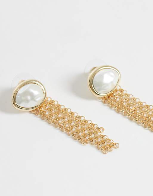 DesignB London boucles d'oreilles pendantes à chaîne et perle dorées, 4 de 5