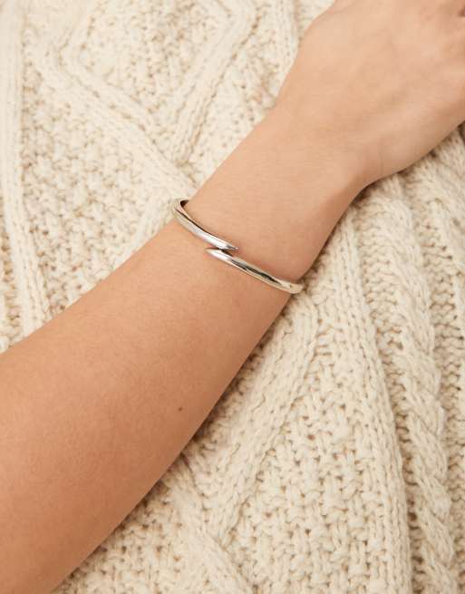 DesignB London - Bracciale rigido argento sottile effetto metallo fuso