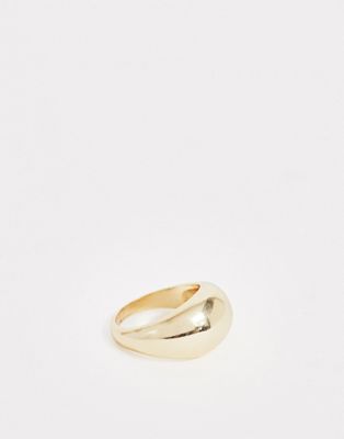 DesignB London - Brede gouden cirkelvormige ring