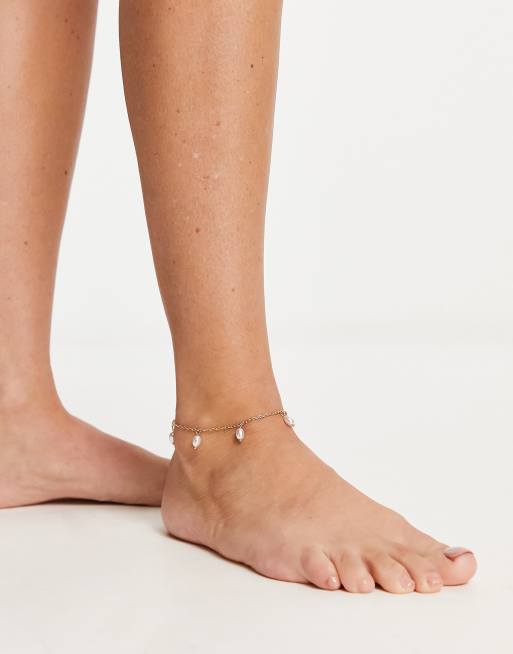 DesignB London - Cavigliera dorata con perle 