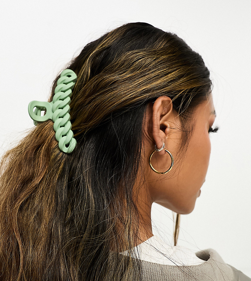 chain effect hair clip in light green
