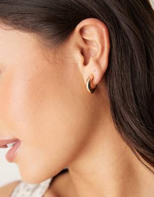 chunky mini hoop earrings in gold