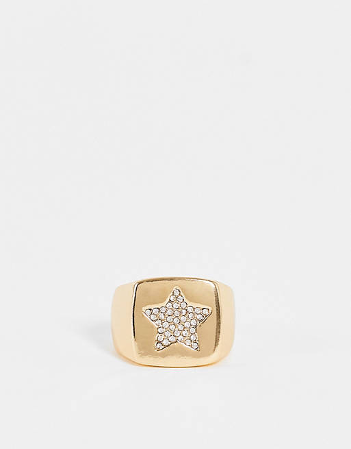 DesignB London chunky ring with pave star in gold