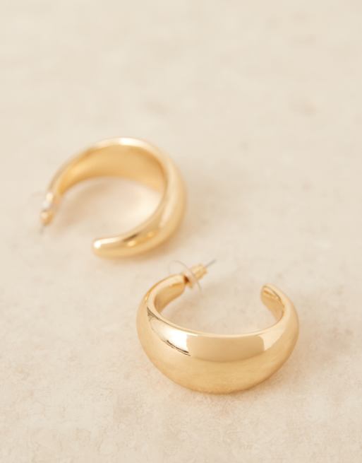 DesignB London chunky teardrop hoop earrings in gold, 2 of 3