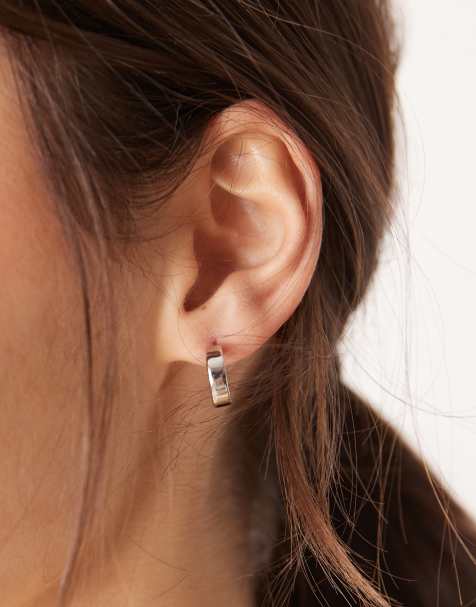 DesignB London classic huggie hoop earrings in silver - view 1