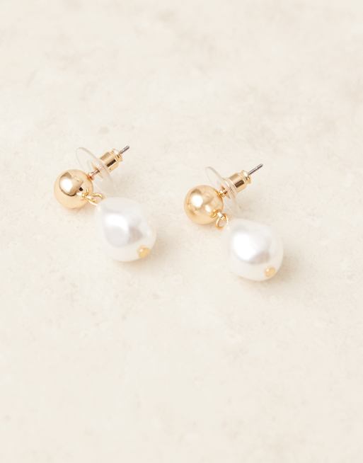 DesignB London classic stud and pearl drop earrings in gold, 2 of 3