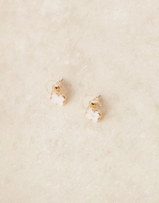 DesignB London clover stud earrings in white and gold, 2 of 3