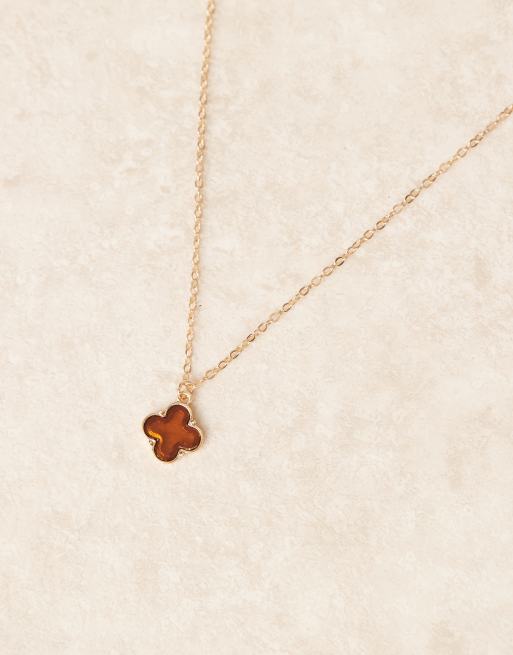 DesignB London - Collana con ciondolo a forma di quadrifoglio marrone scuro, 2 di 3
