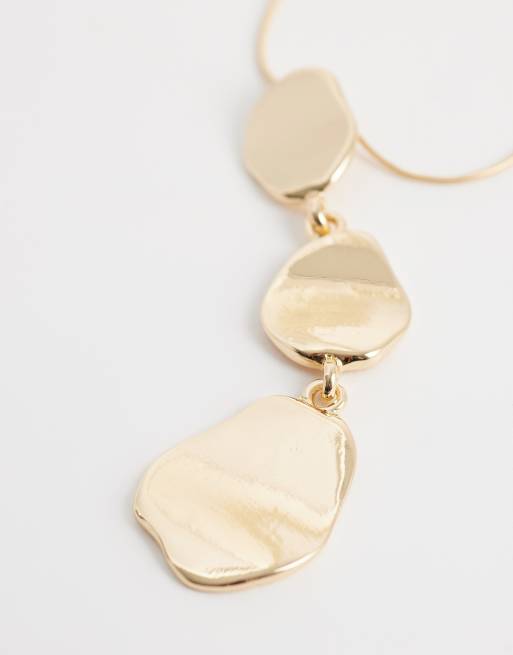 DesignB London - Collana dorata a catena con triplo pendente, 3 di 4
