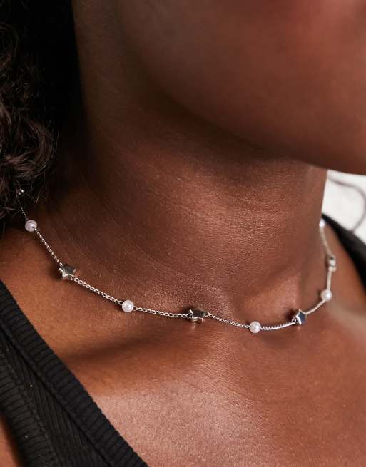 DesignB London - Collarino con perle e stella color argento