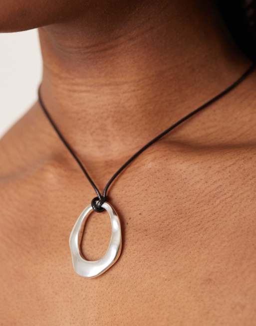 DesignB London - Collier en cordon avec pendentif dôme - Argenté