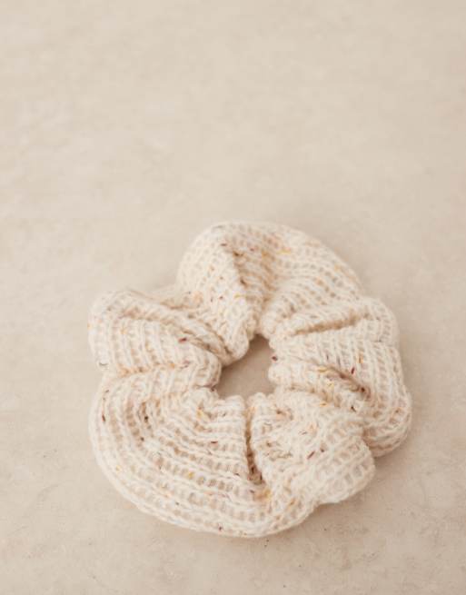 DesignB London - Cremehvid strikket scrunchie, 2 af 3