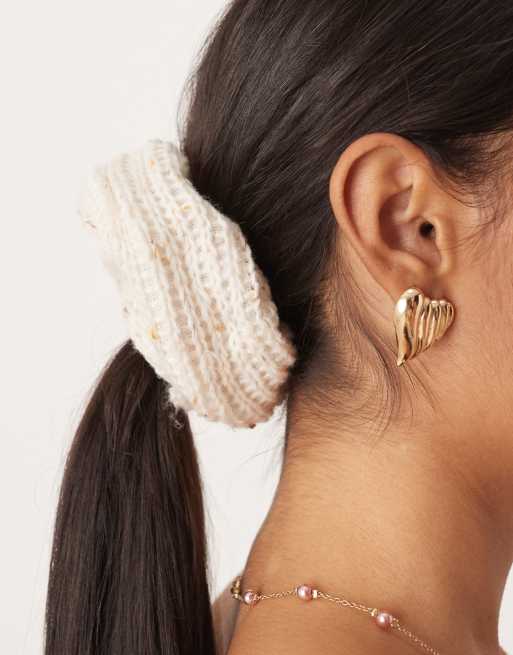 DesignB London - Cremehvid strikket scrunchie, 3 af 3