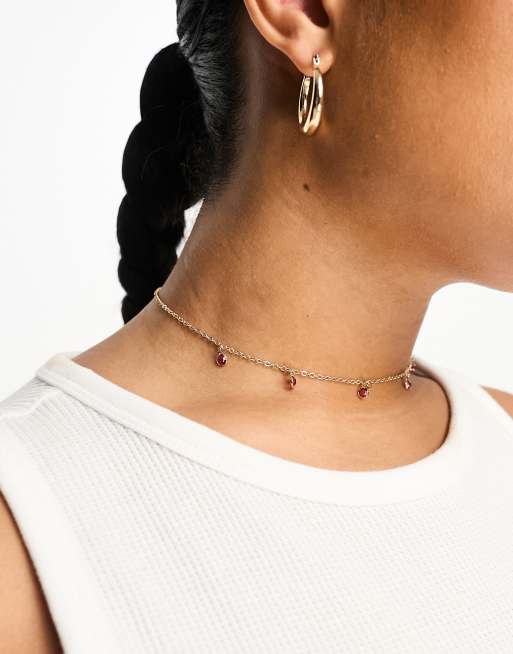 DesignB London Curve – Choker-Halskette in Gold mit Glassteinanhänger in Rosa
