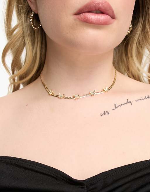 DesignB London Curve – Naszyjnik choker w odcieniu złota z motylkami
