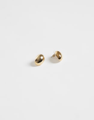 Gold Stud 1