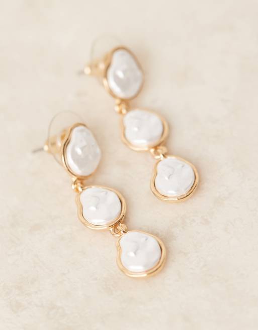 DesignB London faux pearl drop earrings in gold tone, 2 of 3