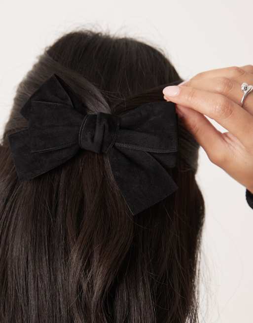 DesignB London faux suede hair bow in black, 3 of 3