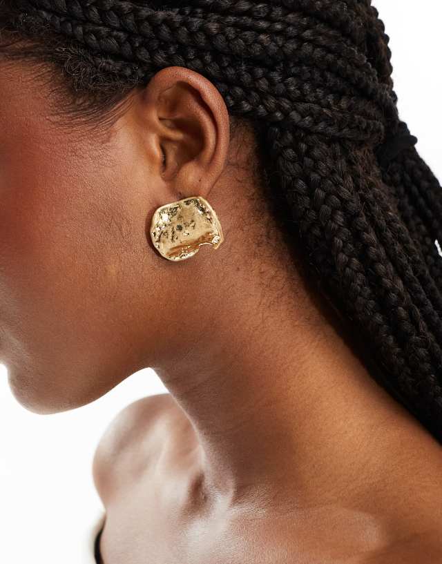 DesignB London - flat hammered stud earrings in gold