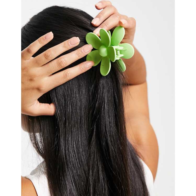 Green flower hair deals clip