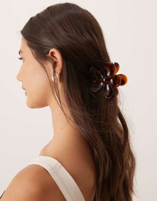 DesignB London flower hair claw in tortoiseshell, 2 of 4