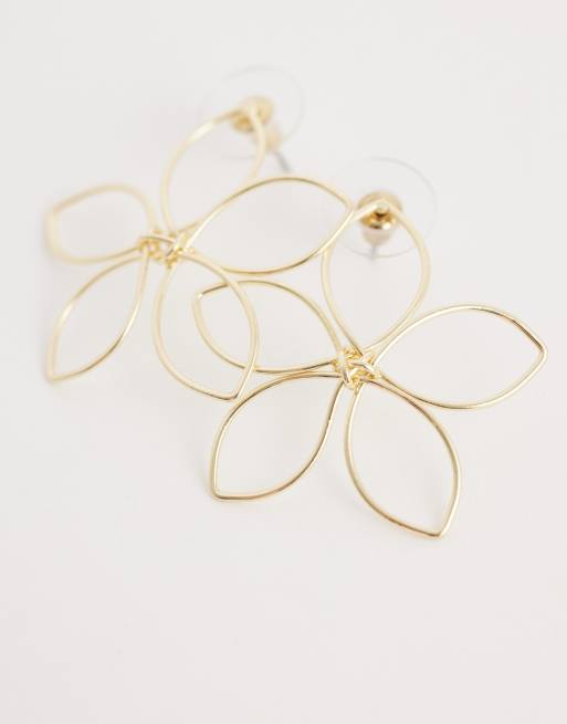 DesignB London flower stud earrings in gold, 3 of 4