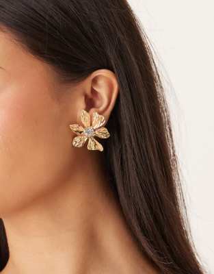 DesignB London flower stud earrings with crystal detail in gold