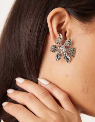 DesignB London flower stud earrings with crystal detail in silver