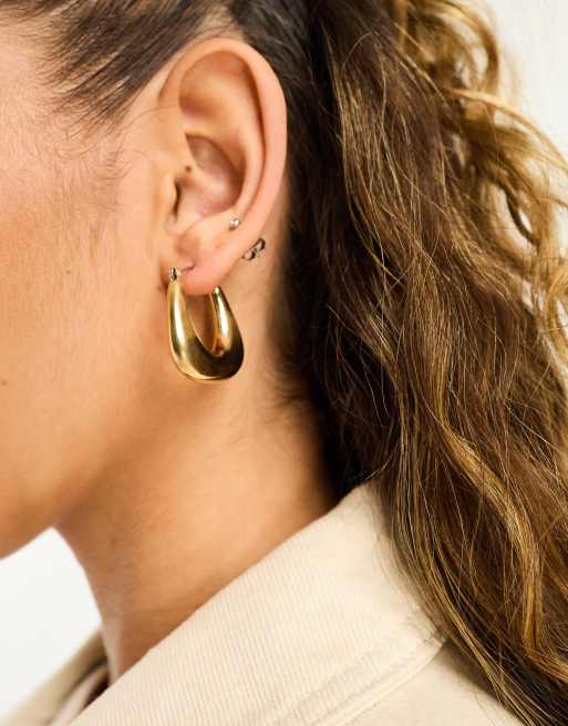 DesignB London - Gebogen chunky oorringen in goud