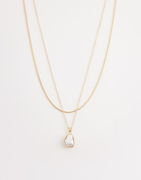 DesignB London - Gelaagde ketting met parelhangertje in goud - view 1