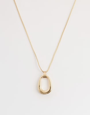 DesignB London - Goldfarbene Halskette mit offenem Anhänger in geschmolzener Optik