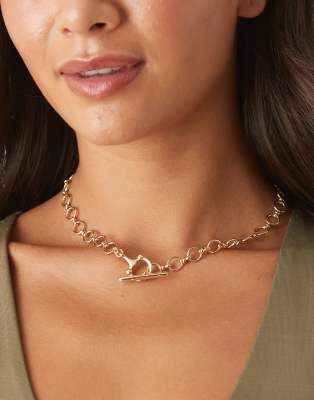 DesignB London - Goldfarbene Lariat-Halskette mit T-Steg-Silber