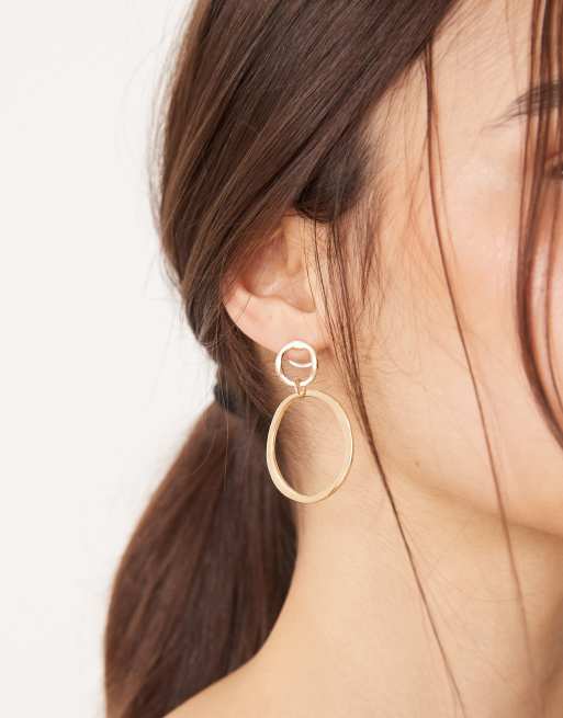 DesignB London - Grote statement oorknopjes met ringen in goud