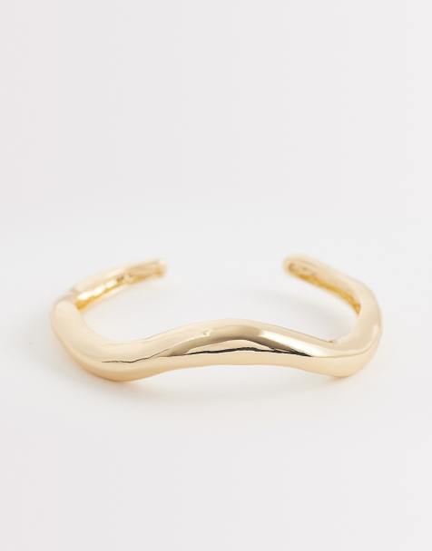 DesignB London – Guldfärgad armring med smält design - view 1