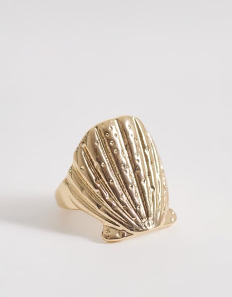 DesignB London – Guldfärgad ring med snäckdesign - view 1